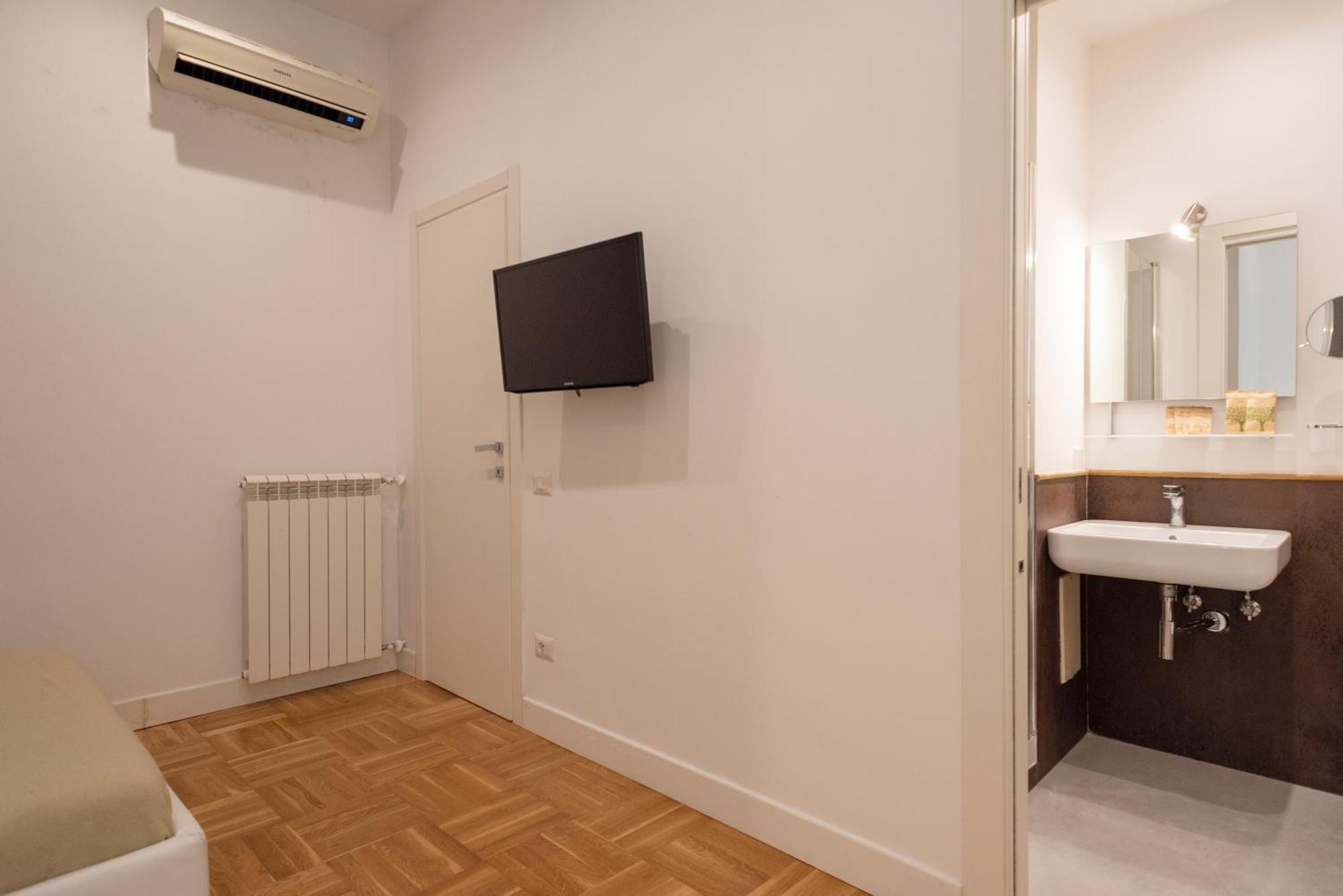 Pignatelli Rooms Napoli Ngoại thất bức ảnh